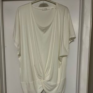 4X White shirt with gathering in front